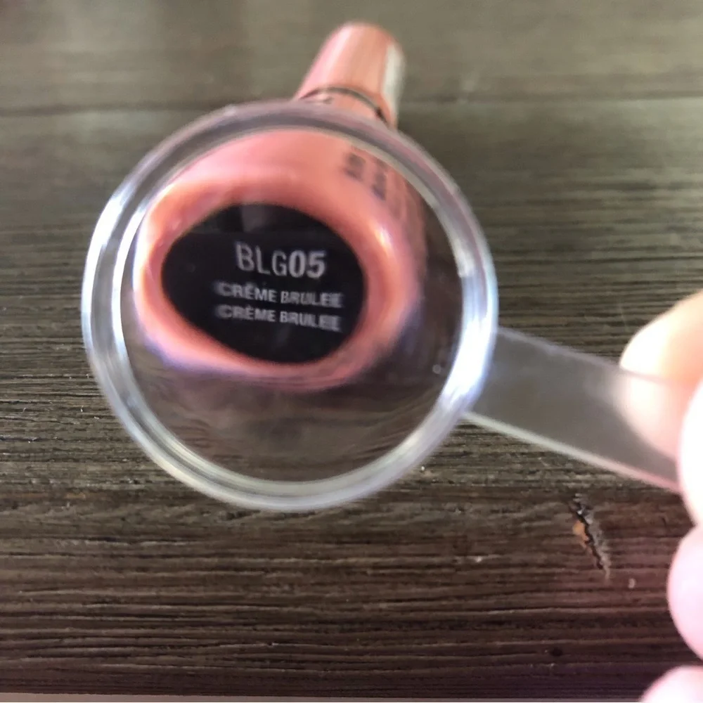 NYX butter gloss in Creme Brulee